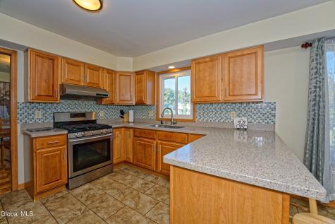 5 Shamrock Circle Latham NY 12110