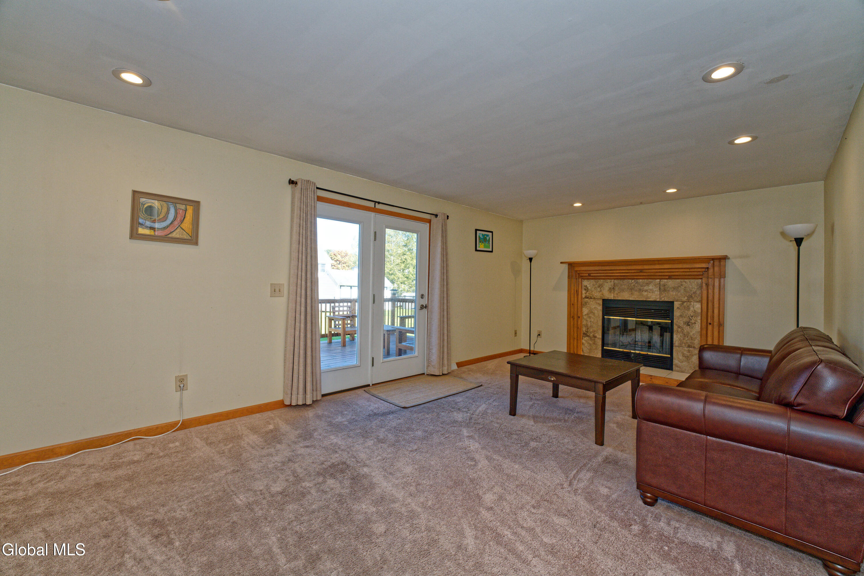 5 Shamrock Circle Latham NY 12110