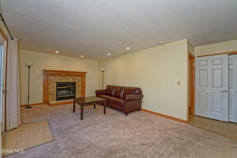 5 Shamrock Circle Latham NY 12110
