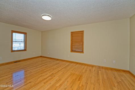5 Shamrock Circle Latham NY 12110