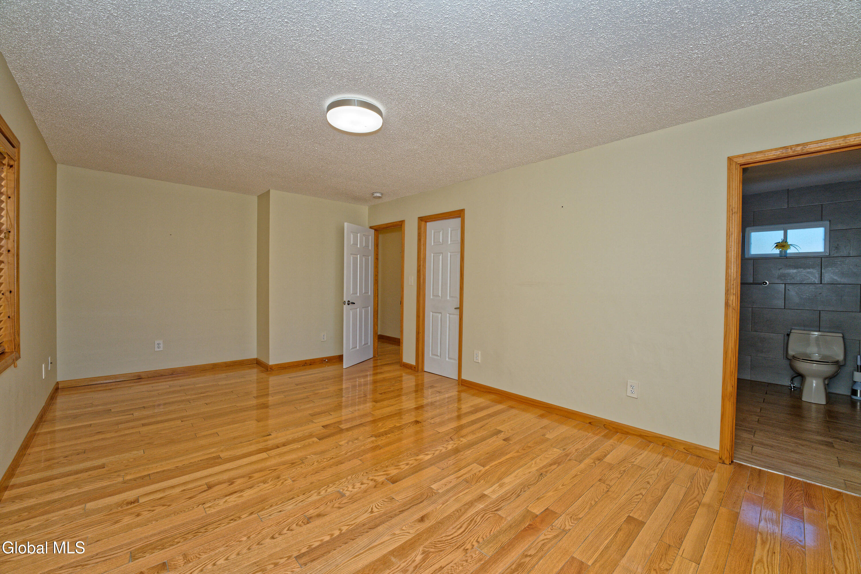 5 Shamrock Circle Latham NY 12110