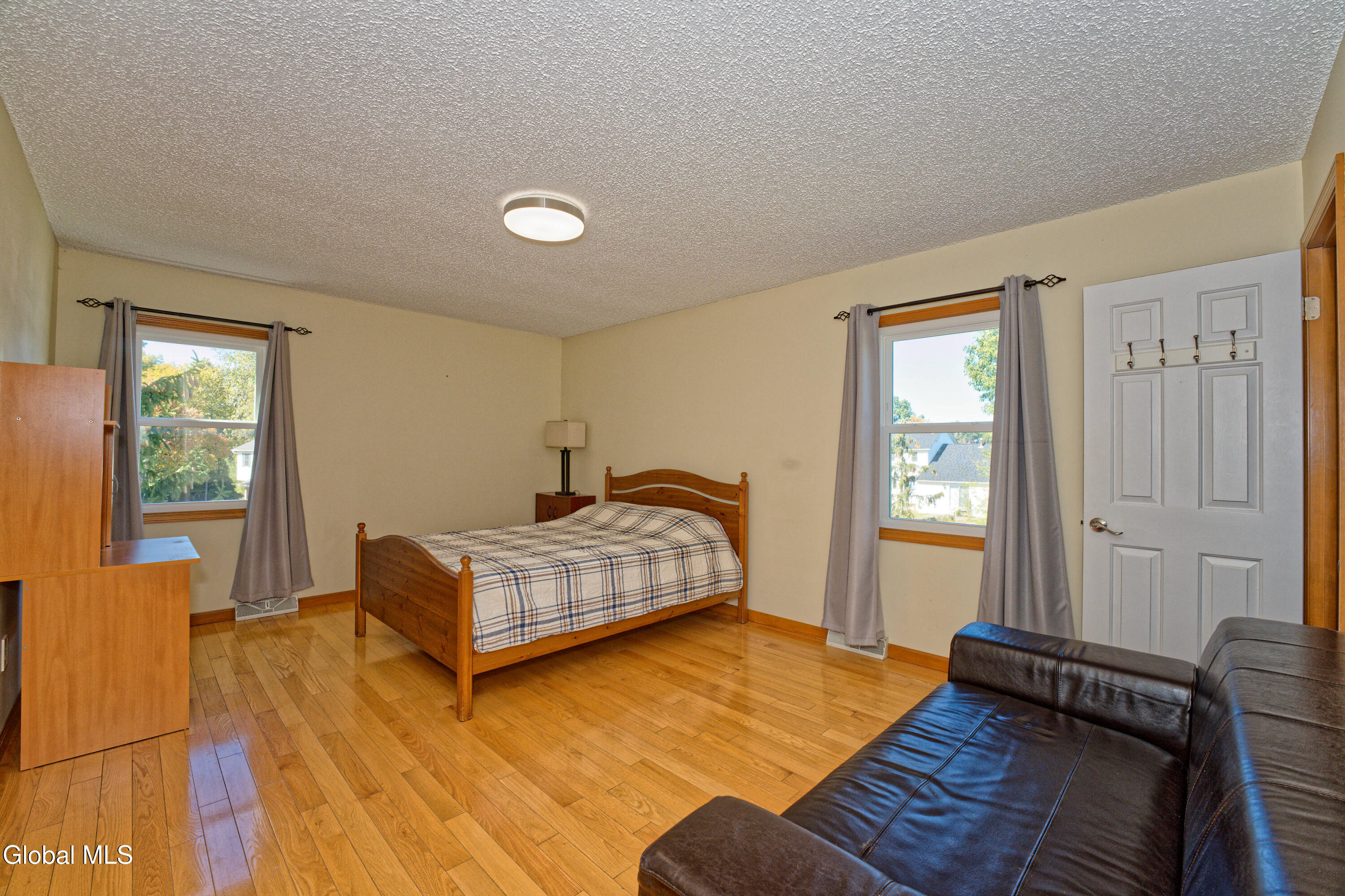 5 Shamrock Circle Latham NY 12110