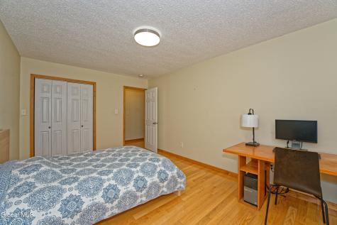 5 Shamrock Circle Latham NY 12110