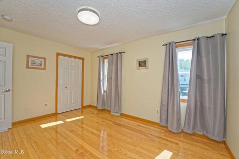 5 Shamrock Circle Latham NY 12110