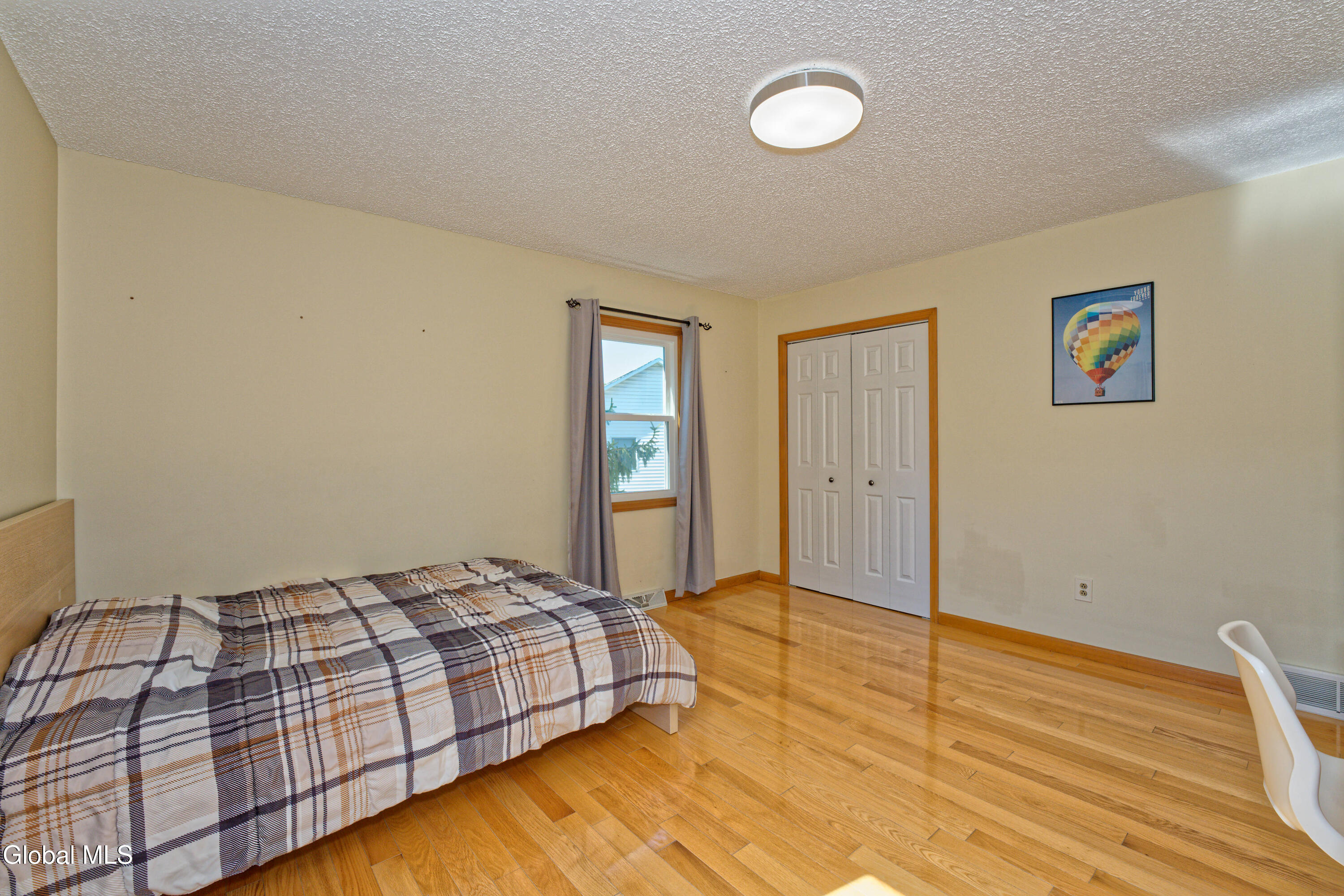 5 Shamrock Circle Latham NY 12110