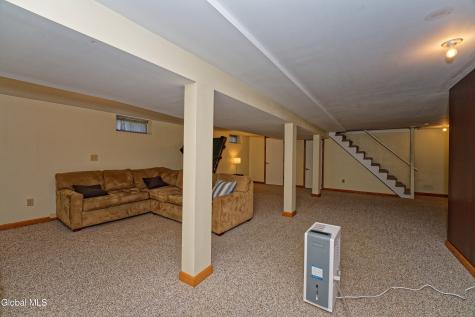 5 Shamrock Circle Latham NY 12110