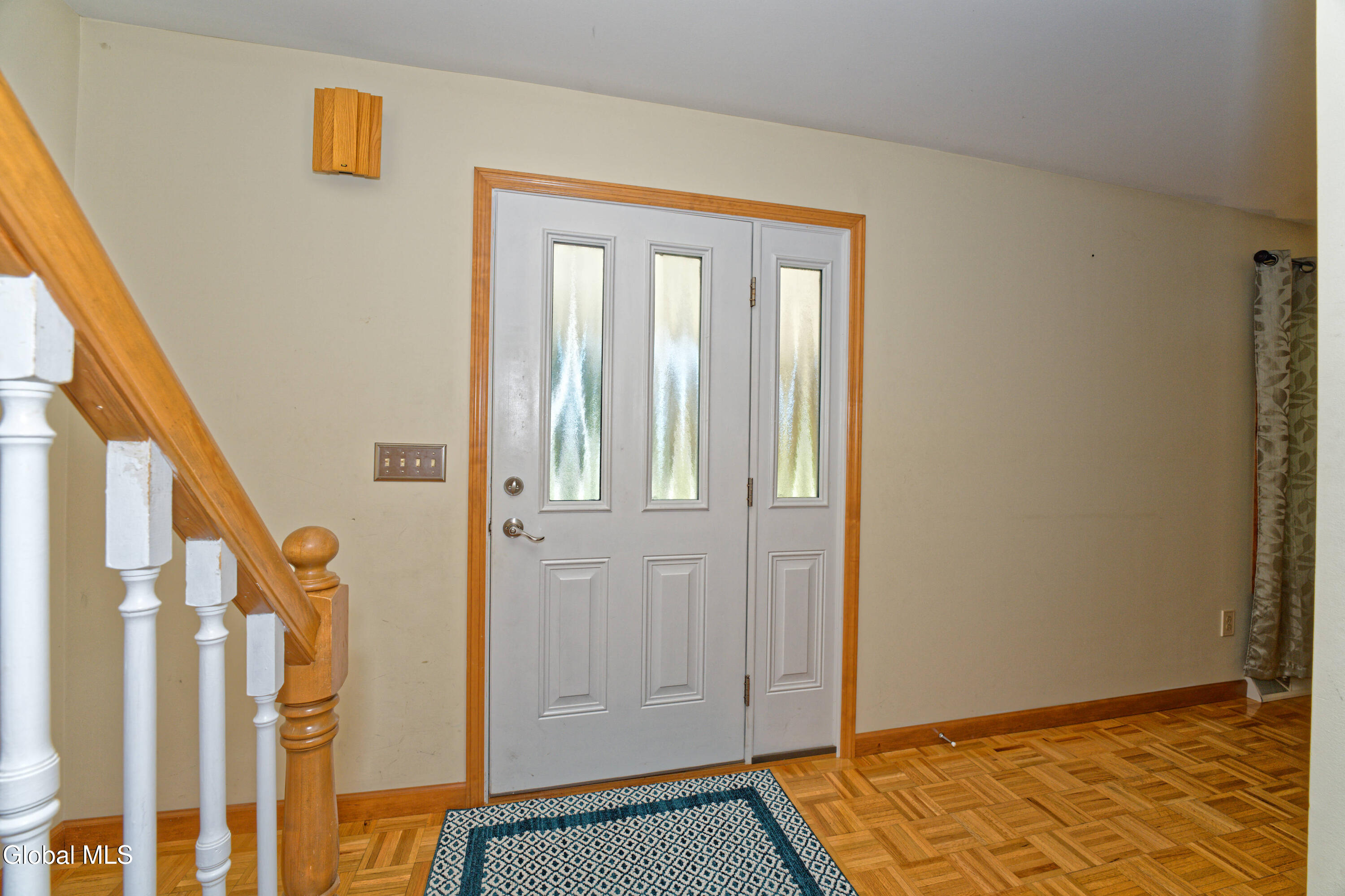 5 Shamrock Circle Latham NY 12110