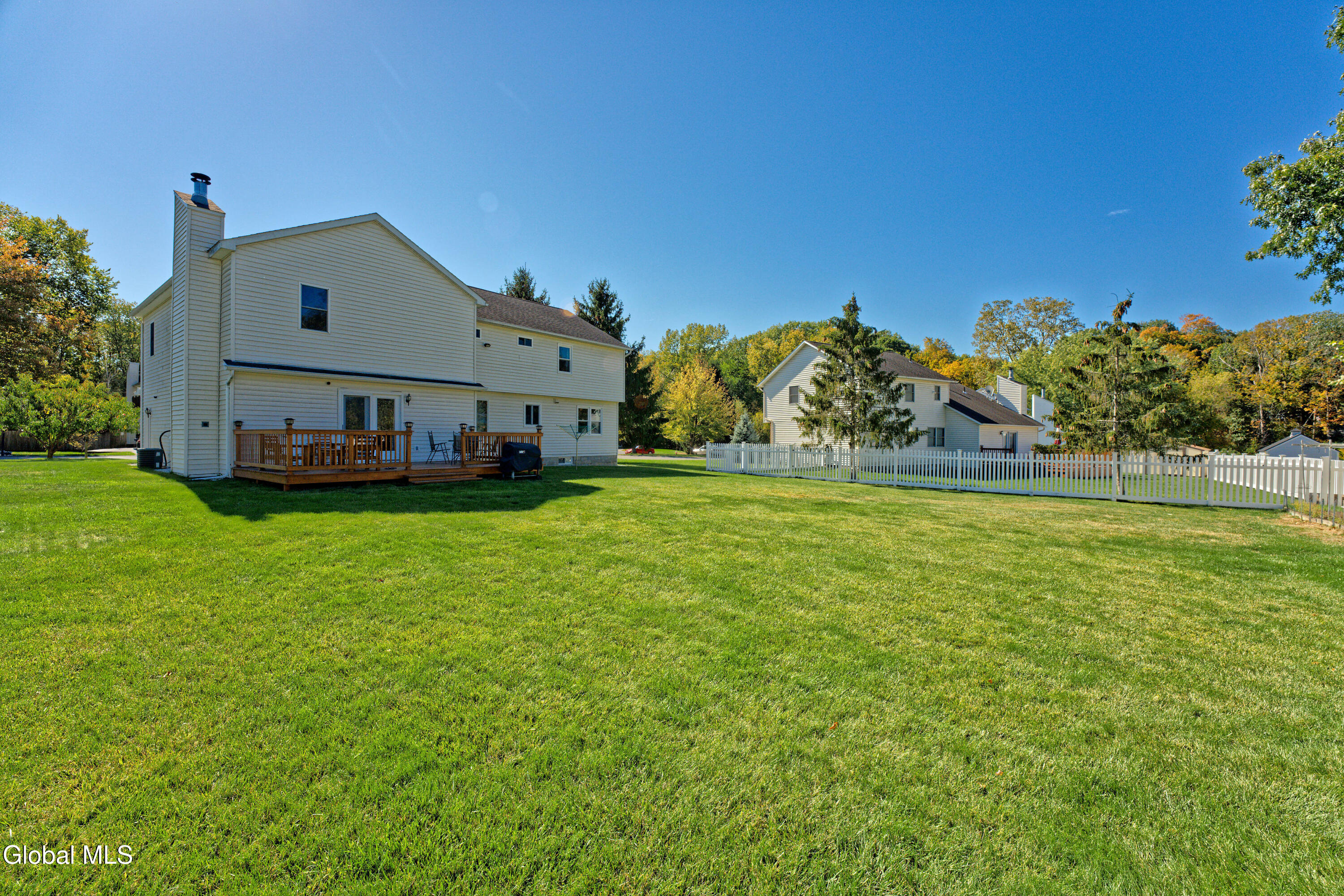 5 Shamrock Circle Latham NY 12110