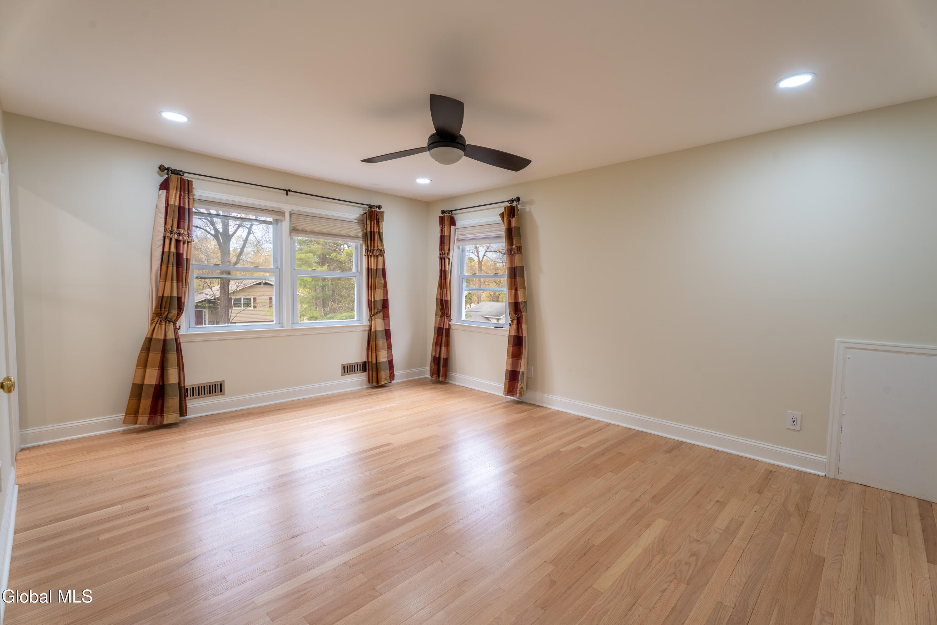 2292 Pinehaven Drive Niskayuna NY 12309