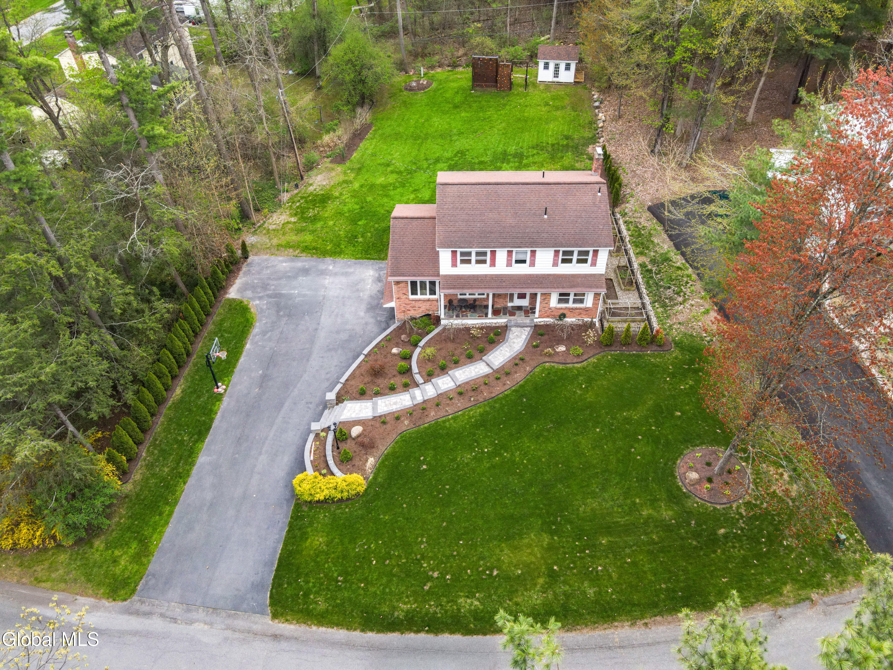 2292 Pinehaven Drive Niskayuna NY 12309