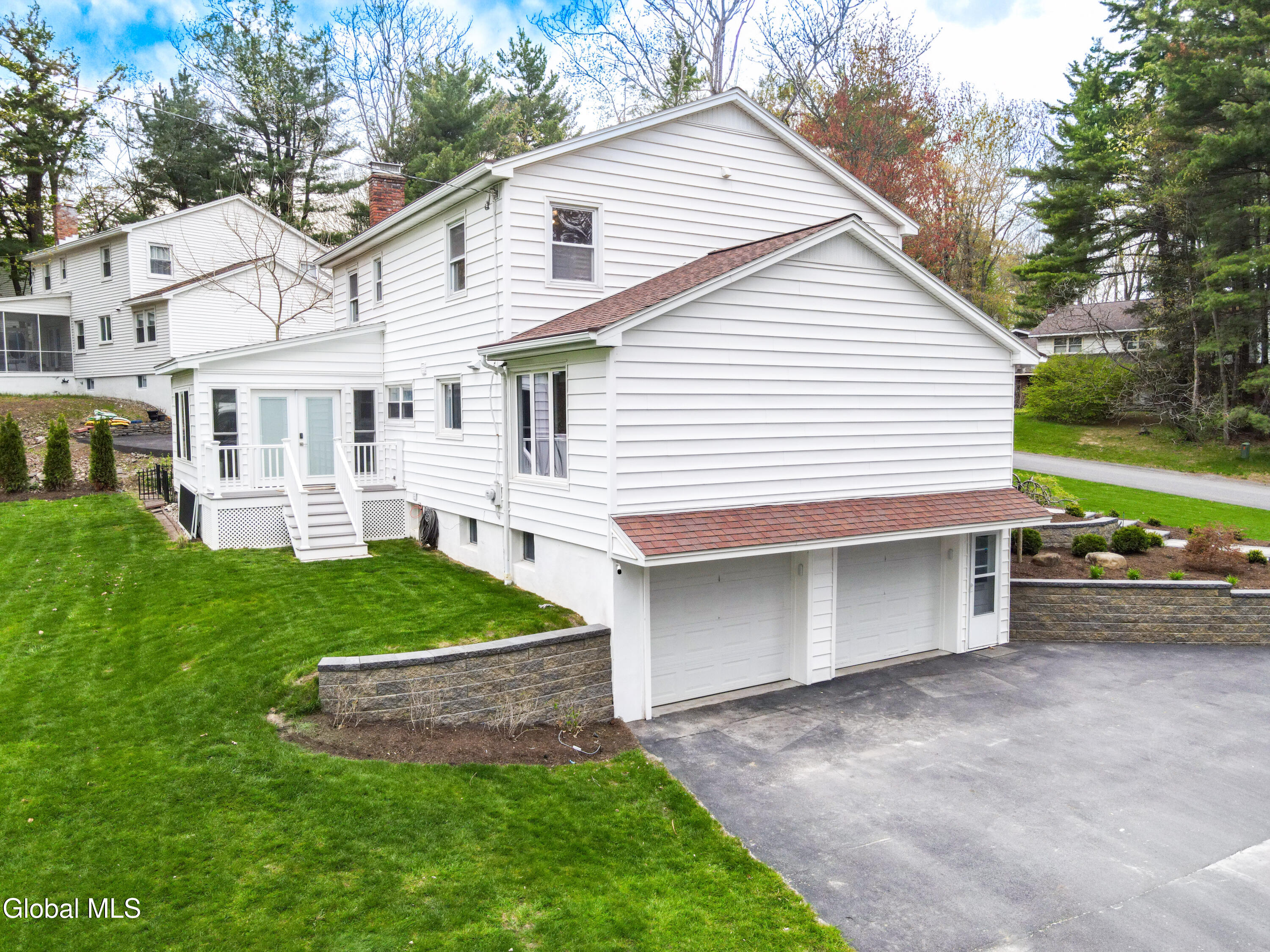 2292 Pinehaven Drive Niskayuna NY 12309