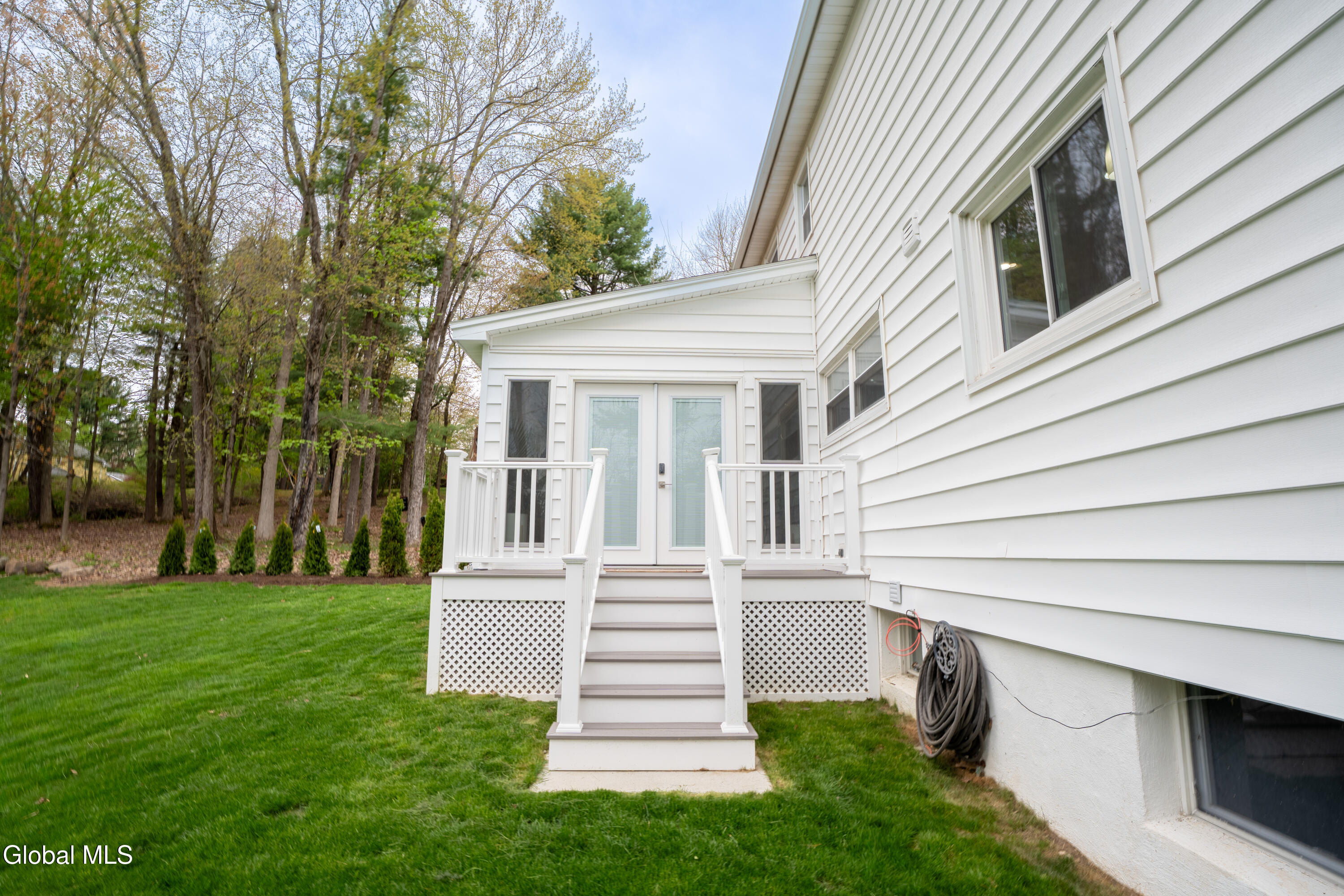 2292 Pinehaven Drive Niskayuna NY 12309