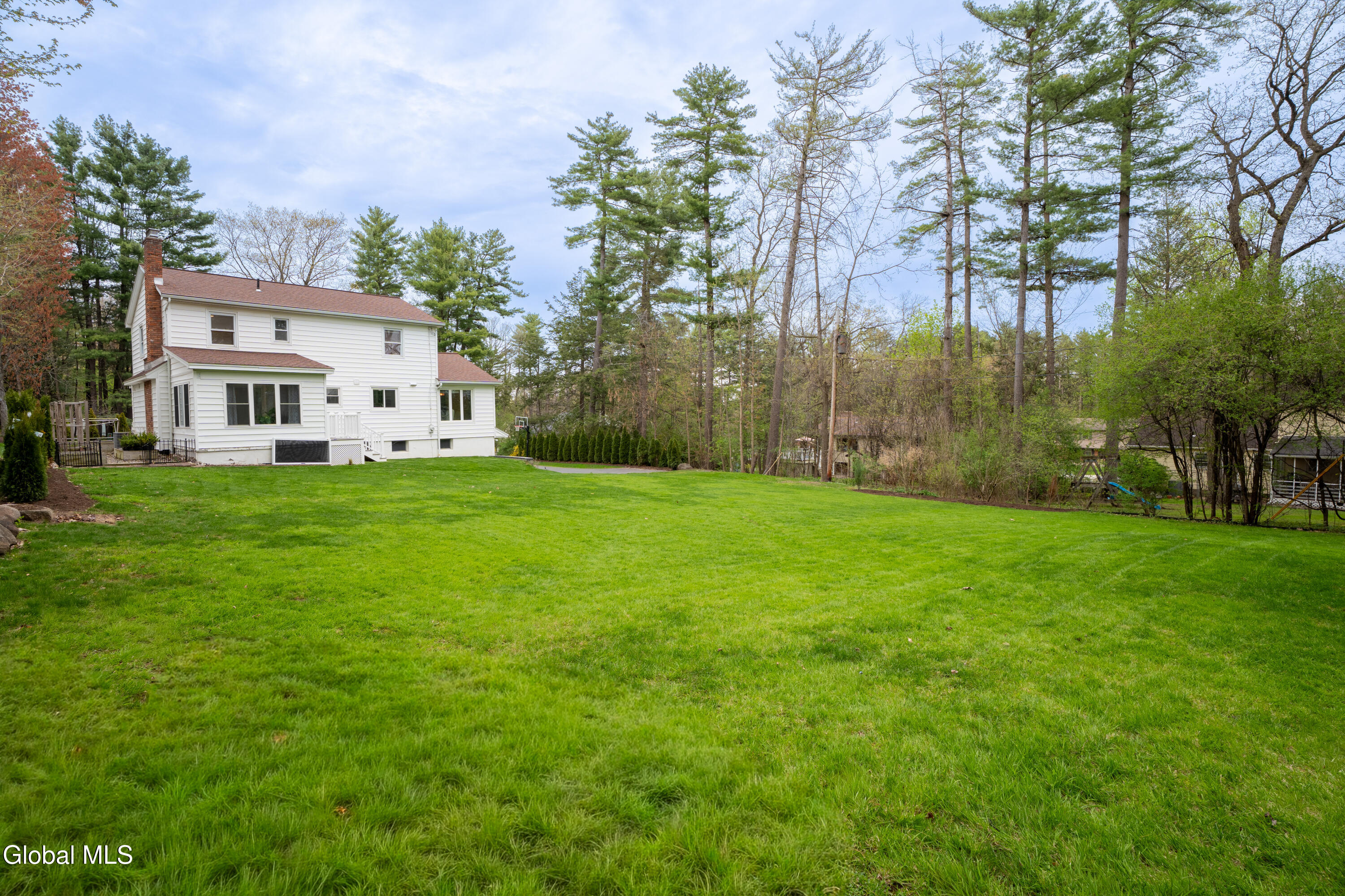 2292 Pinehaven Drive Niskayuna NY 12309