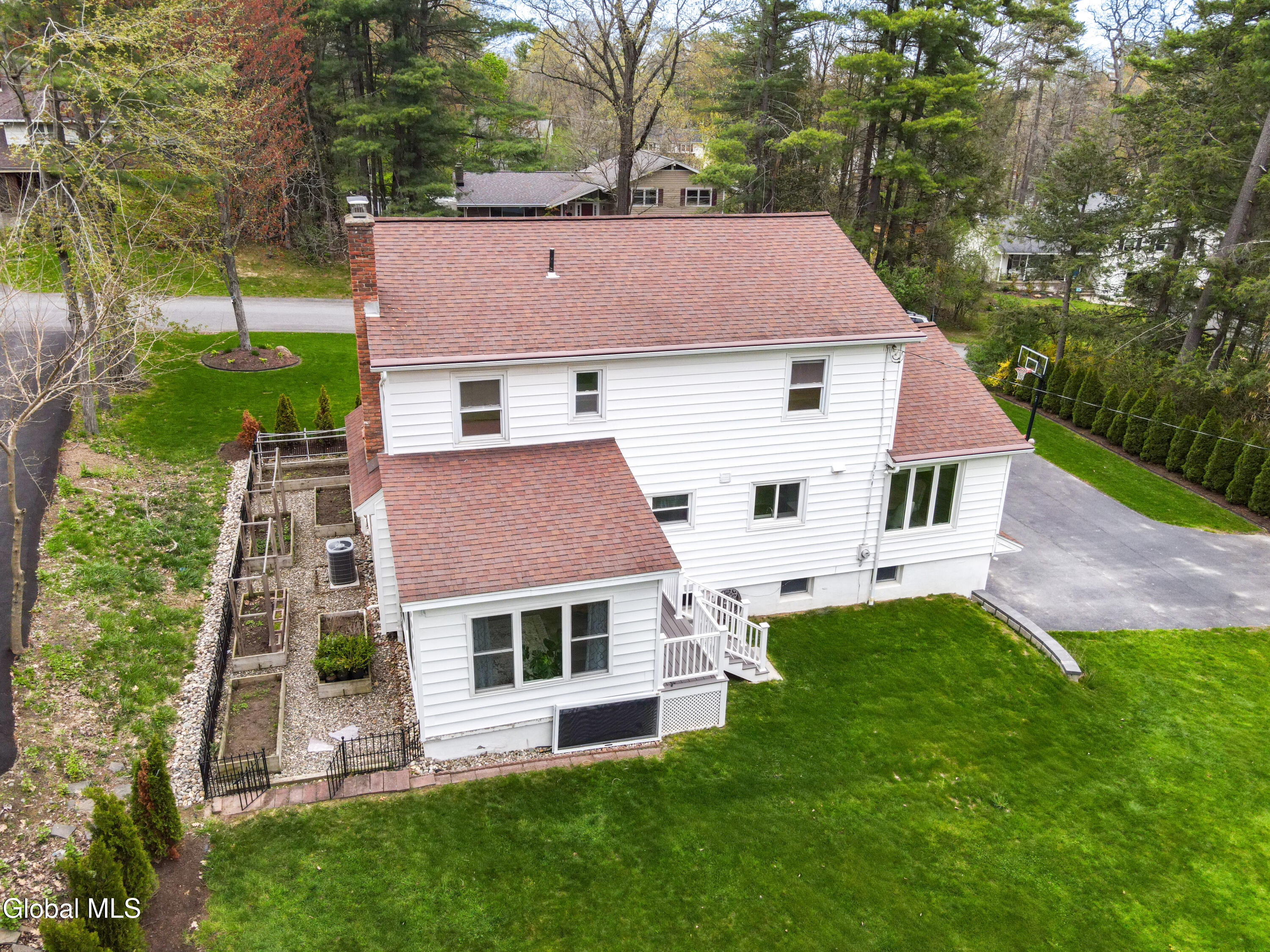 2292 Pinehaven Drive Niskayuna NY 12309