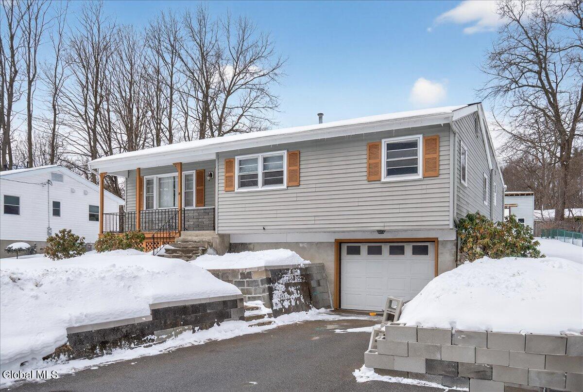 14 Sherri Drive Saratoga Springs NY 12866