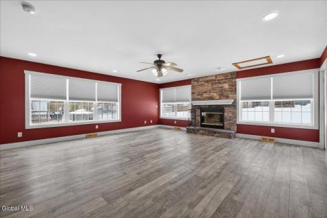 14 Sherri Drive Saratoga Springs NY 12866