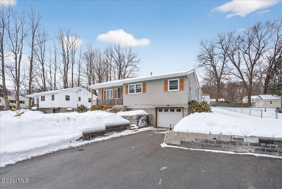 14 Sherri Drive Saratoga Springs NY 12866