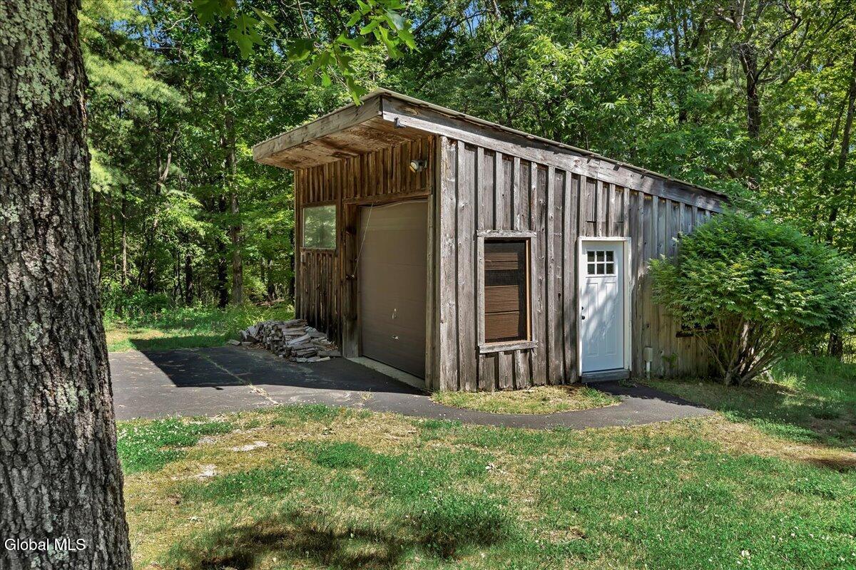1007 Chamberlin Hill Rd Extension West Sand Lake NY 12196