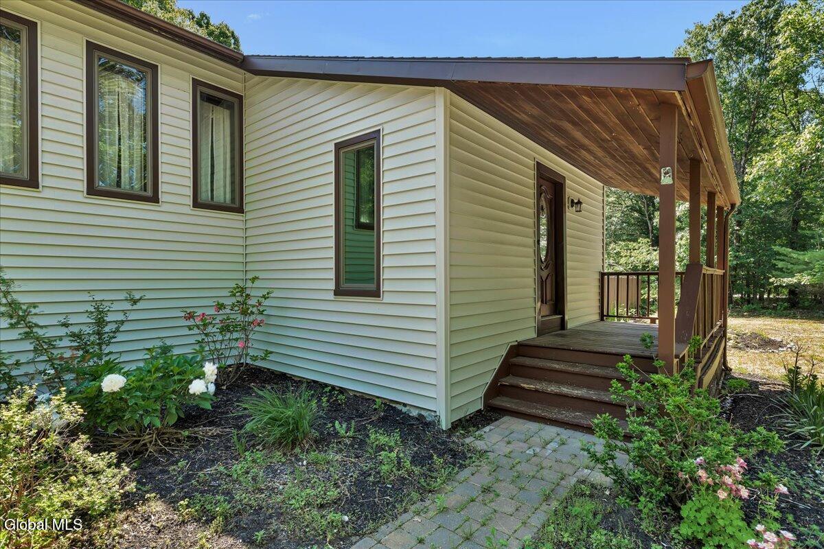1007 Chamberlin Hill Rd Extension West Sand Lake NY 12196