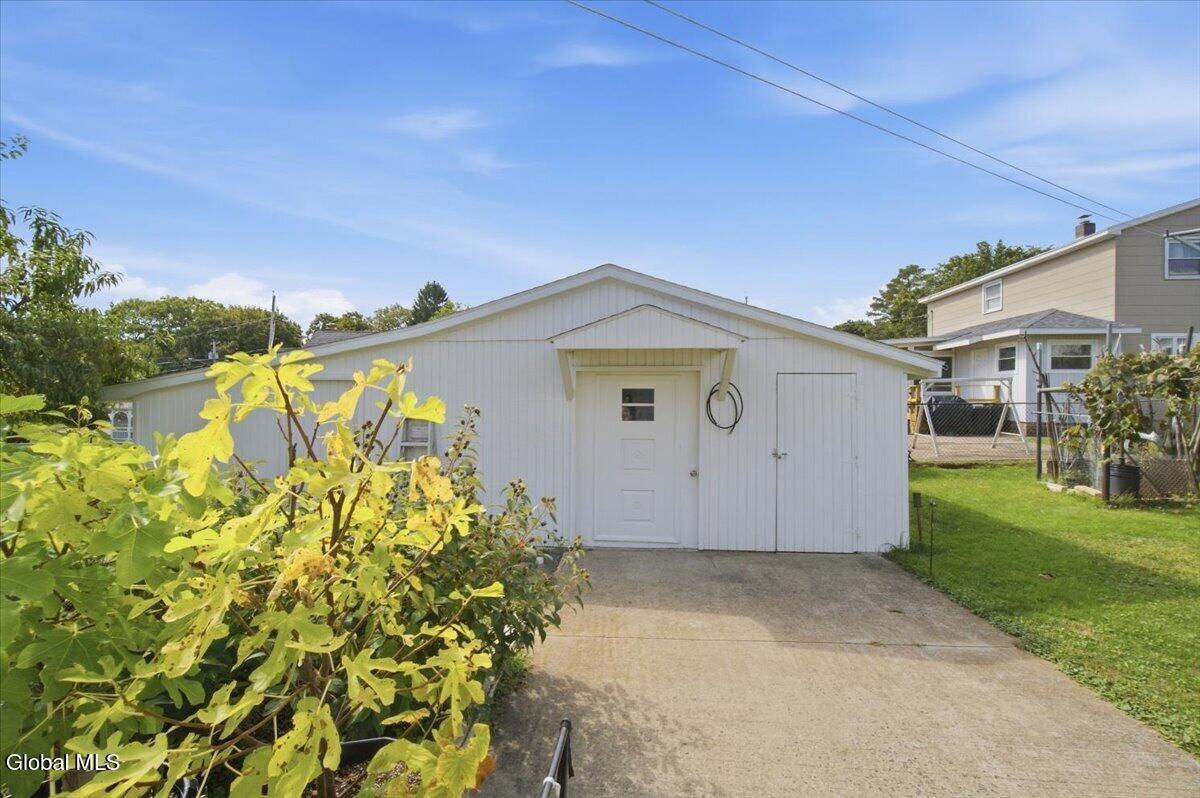 1434 Cullen Avenue Schenectady NY 12309