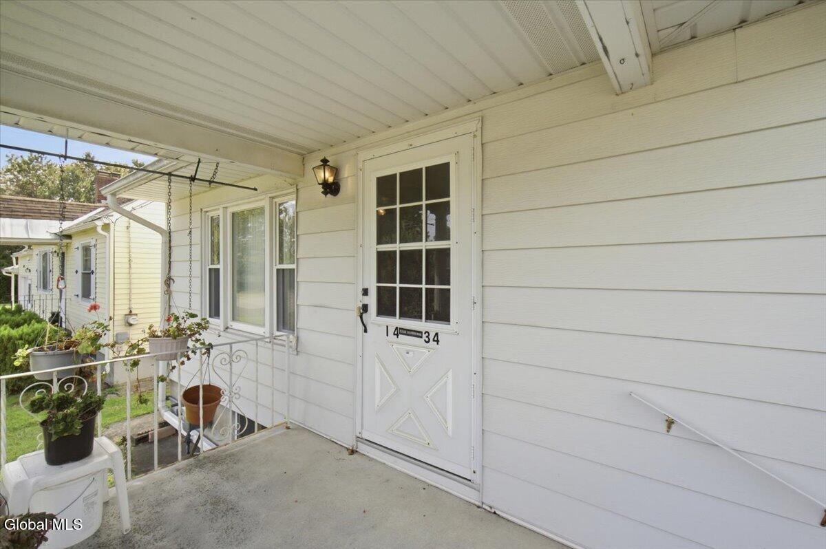1434 Cullen Avenue Schenectady NY 12309