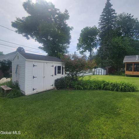 41 Berkshire Drive East Greenbush NY 12061
