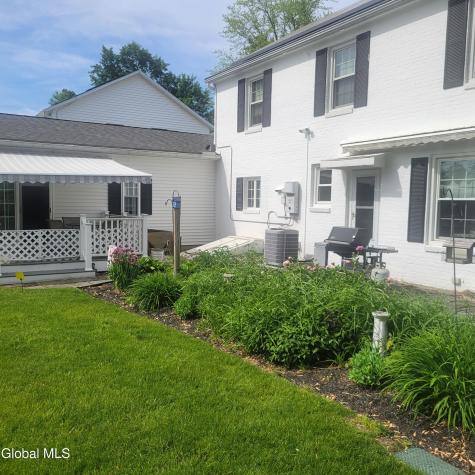 41 Berkshire Drive East Greenbush NY 12061