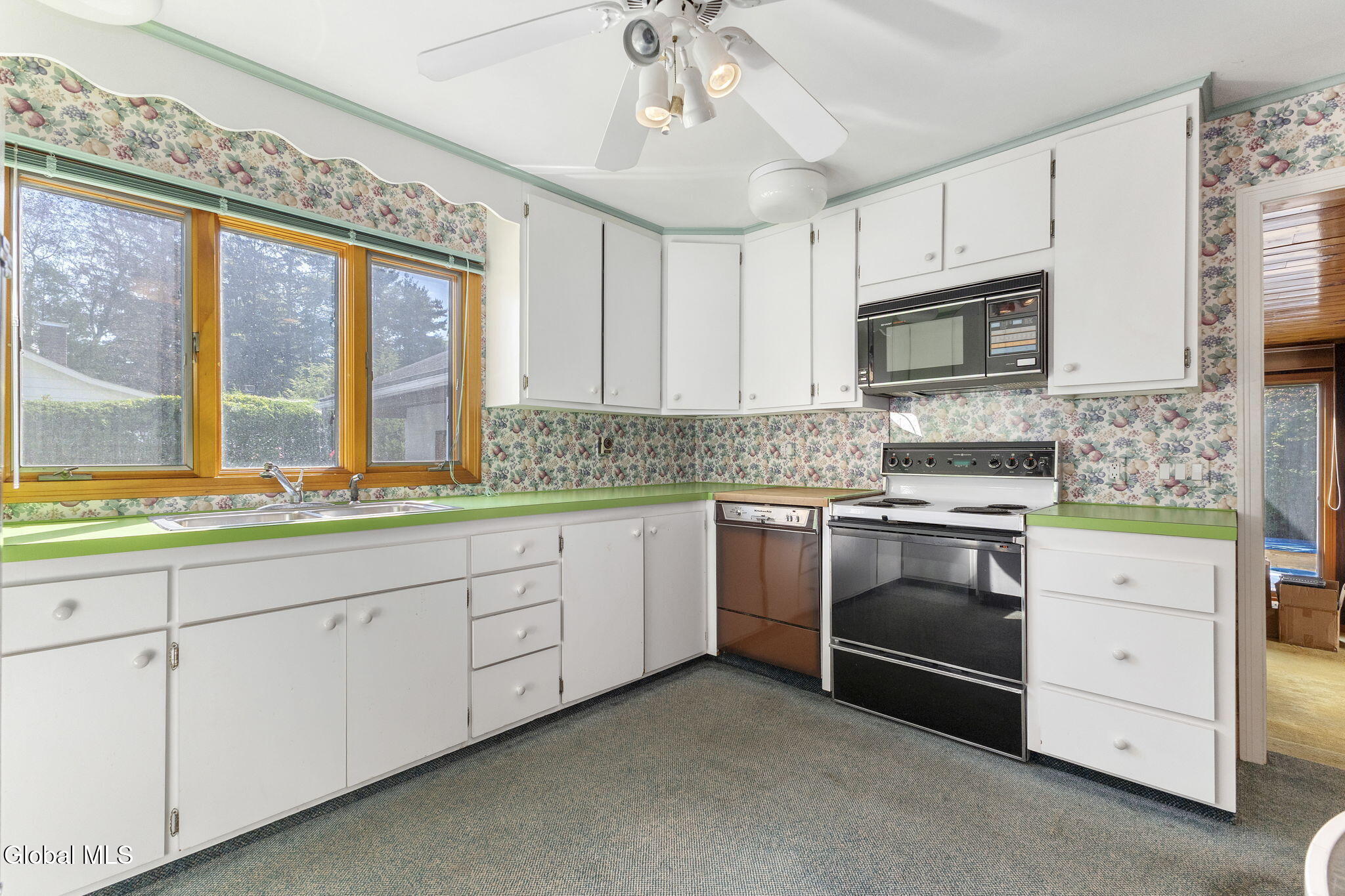 9 Pettis Street Lake George NY 12845