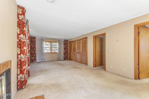 9 Pettis Street Lake George NY 12845