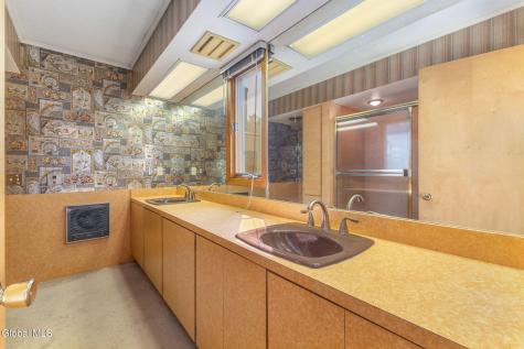 9 Pettis Street Lake George NY 12845