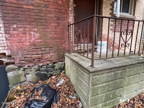 814 Bedford Road Schenectady NY 12308