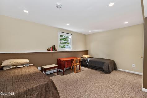 1245 Sandra Lane Niskayuna NY 12309