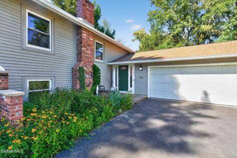 1245 Sandra Lane Niskayuna NY 12309