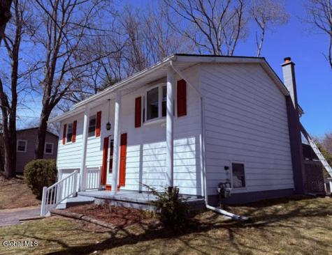 8 Orenda Spring Drive Saratoga Springs NY 12866