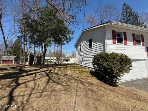8 Orenda Spring Drive Saratoga Springs NY 12866