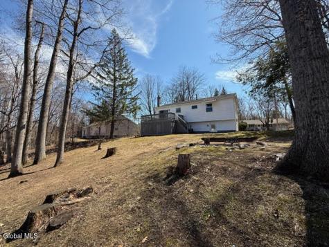 8 Orenda Spring Drive Saratoga Springs NY 12866