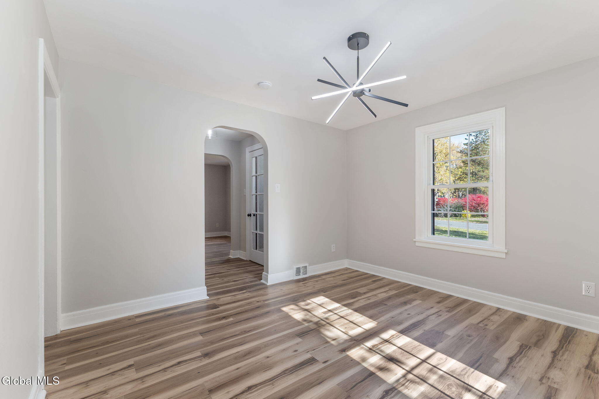 1937 Dean Street Schenectady NY 12309