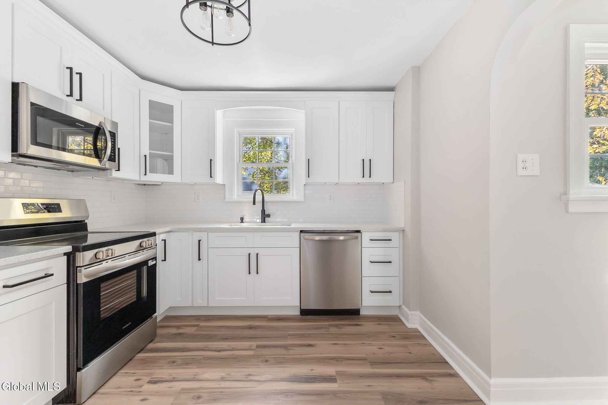 1937 Dean Street Schenectady NY 12309