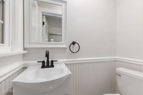1937 Dean Street Schenectady NY 12309