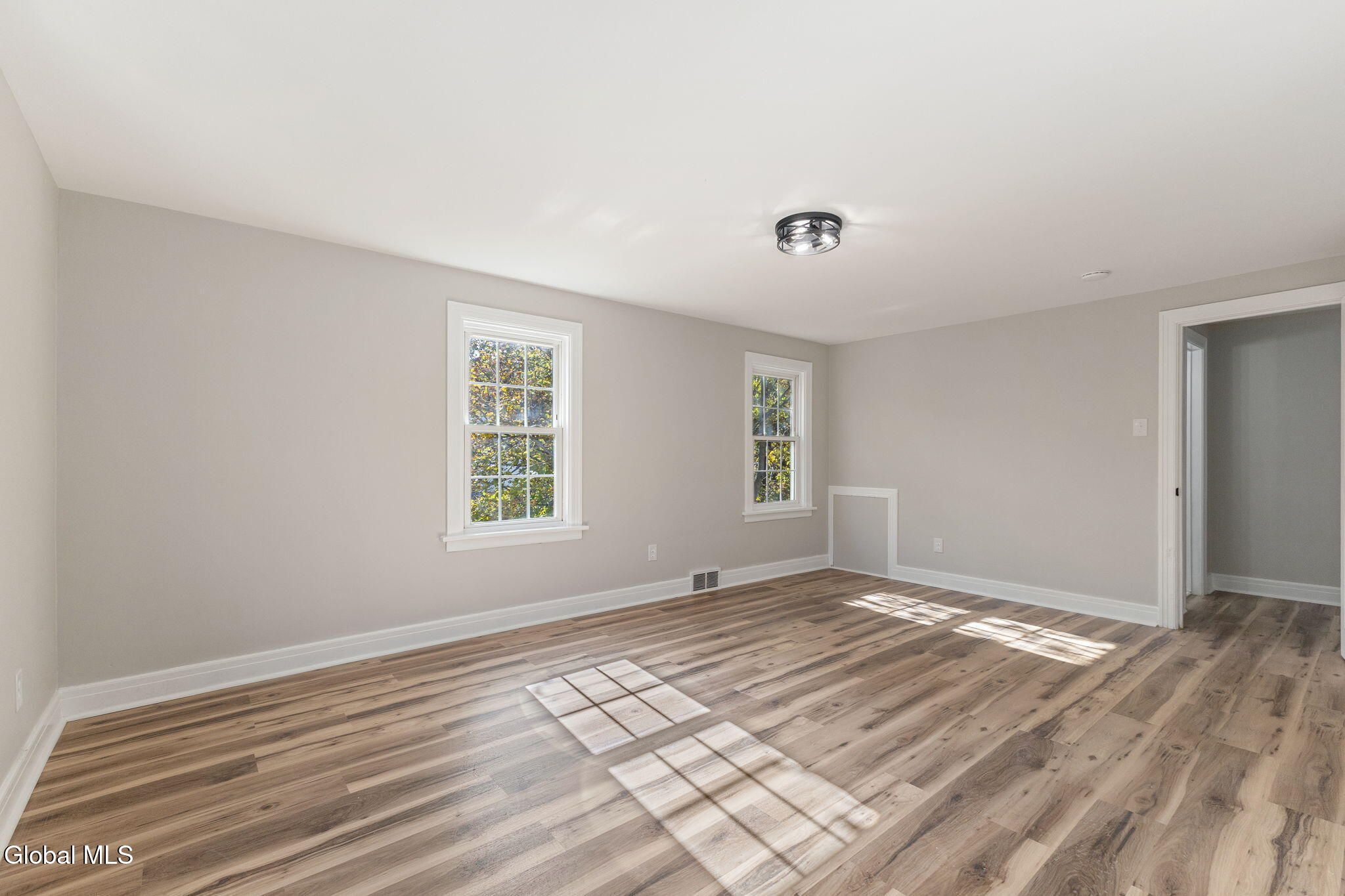 1937 Dean Street Schenectady NY 12309