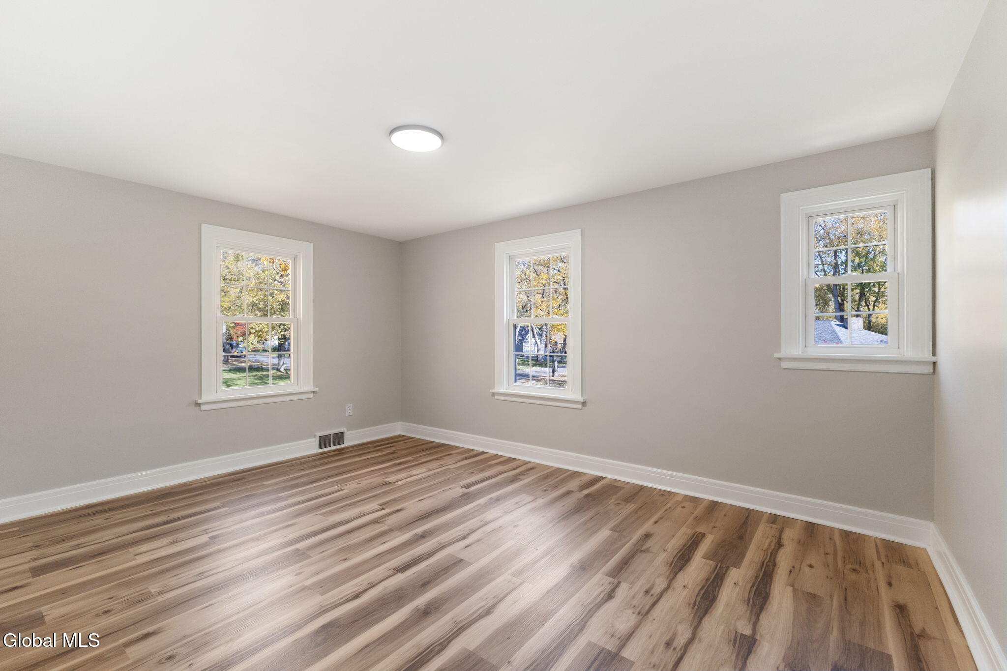 1937 Dean Street Schenectady NY 12309