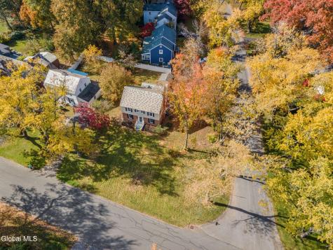 1937 Dean Street Schenectady NY 12309