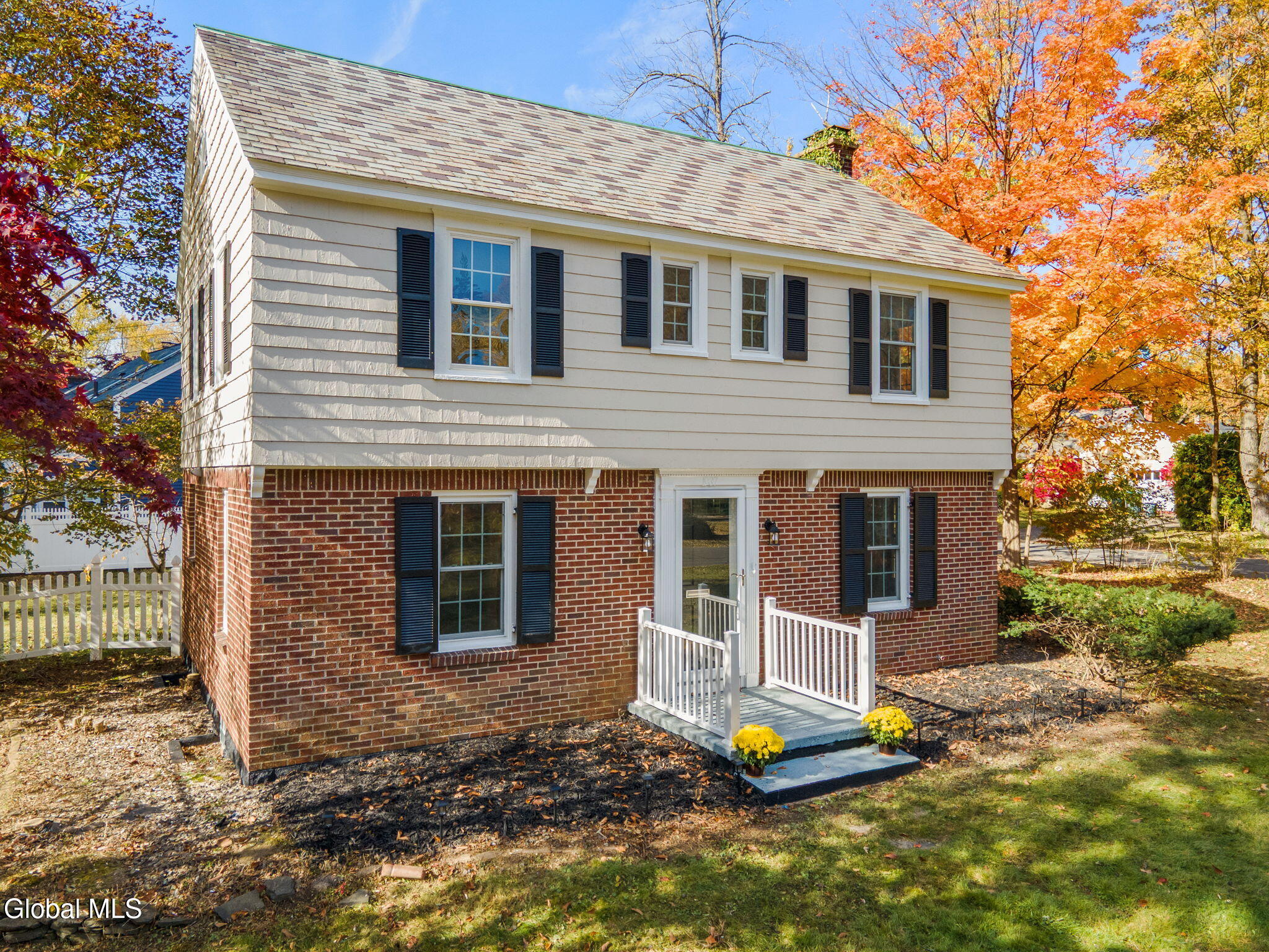 1937 Dean Street Schenectady NY 12309