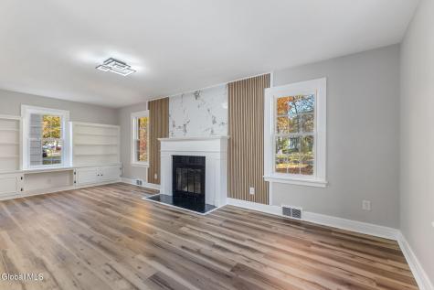 1937 Dean Street Schenectady NY 12309