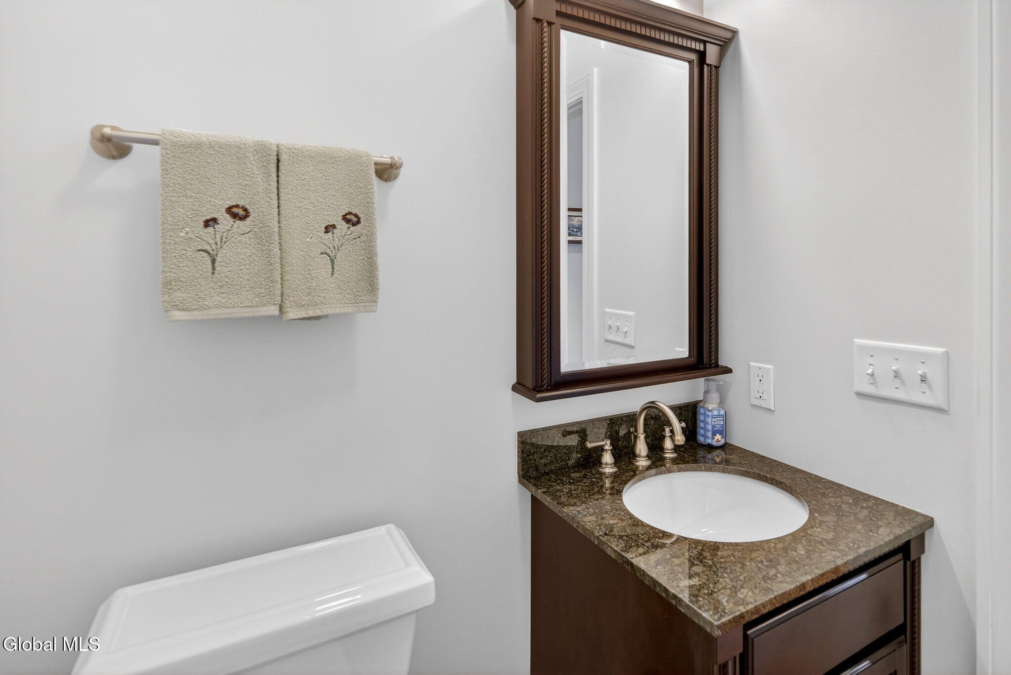187 Lape Road Rensselaer NY 12144