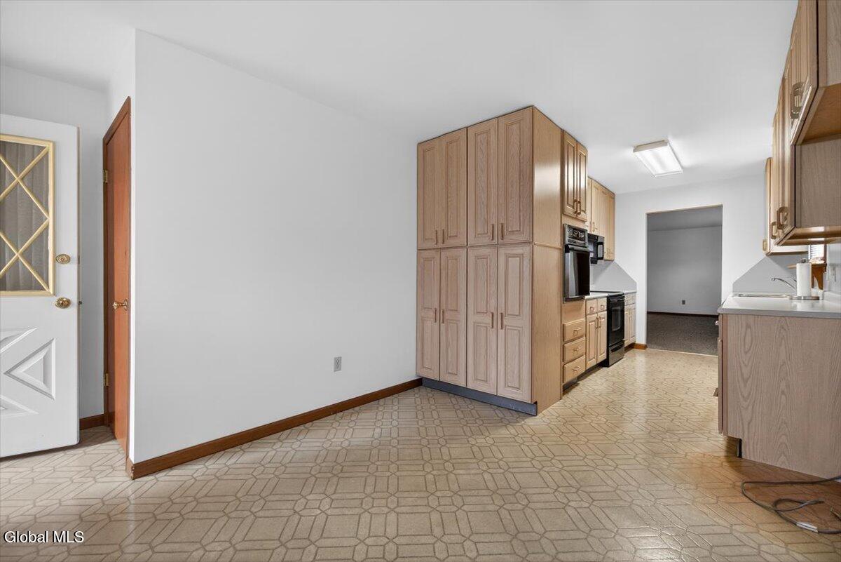 2507 Augustine Avenue Rotterdam NY 12306