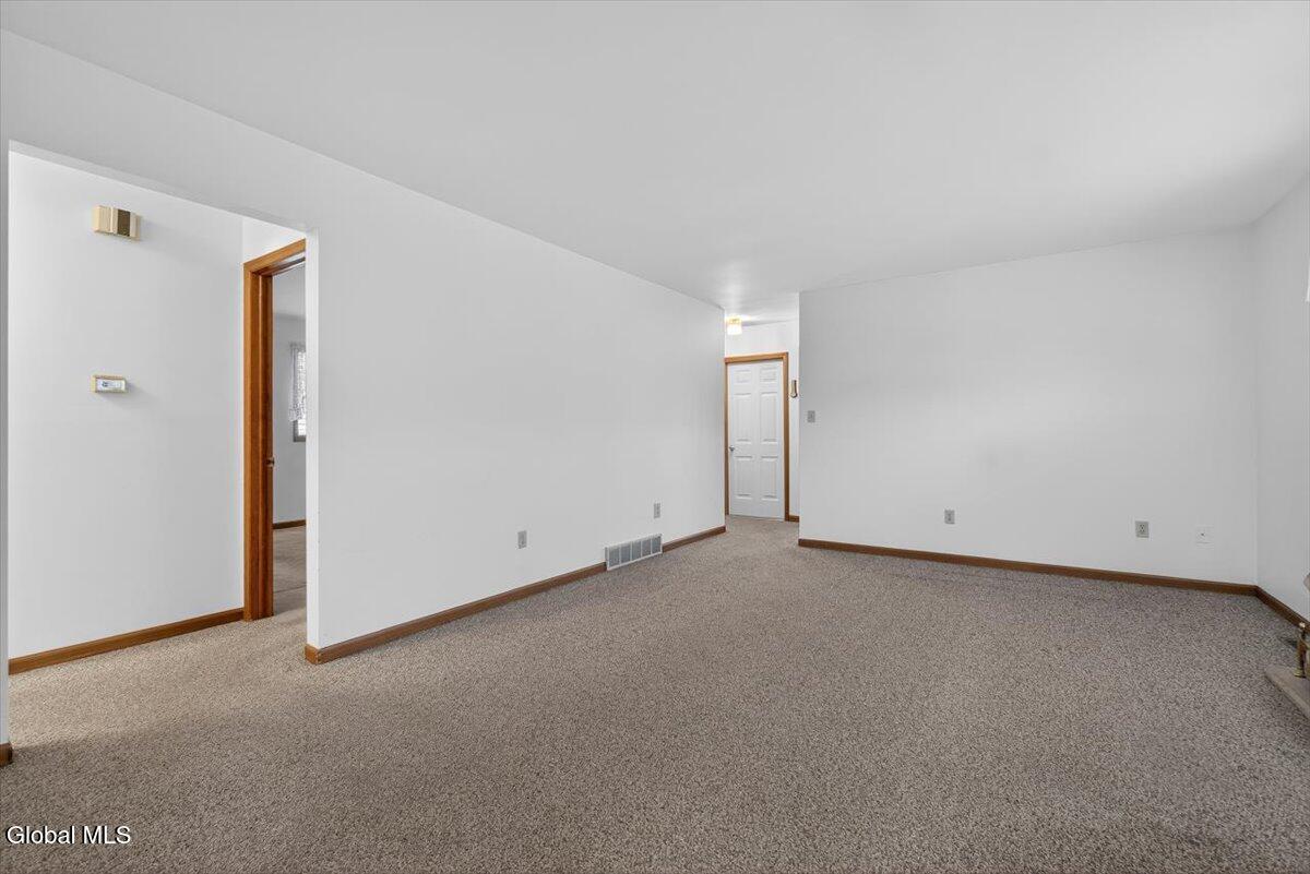2507 Augustine Avenue Rotterdam NY 12306