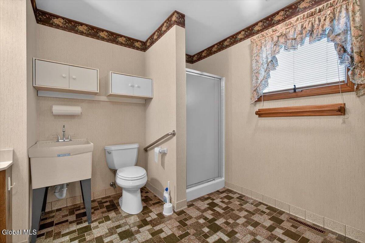 2507 Augustine Avenue Rotterdam NY 12306