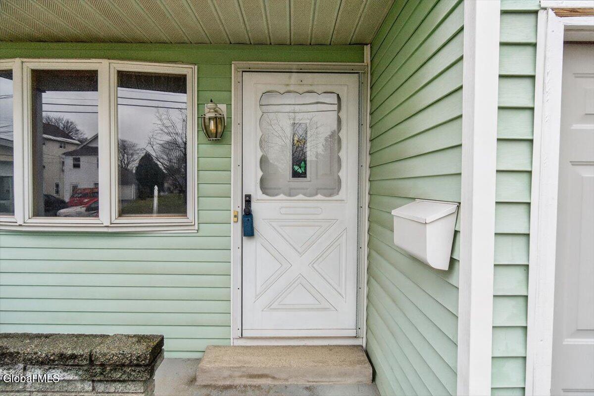 2507 Augustine Avenue Rotterdam NY 12306