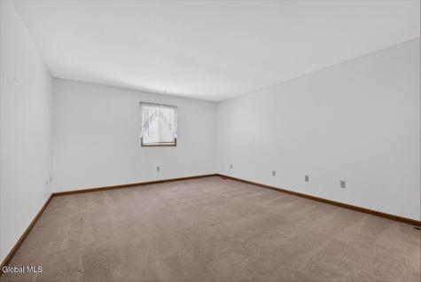 2507 Augustine Avenue Rotterdam NY 12306